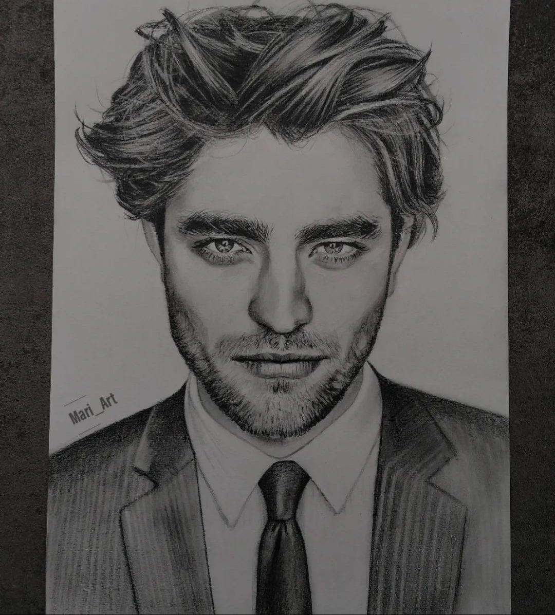 Ritratto Robert Pattinson